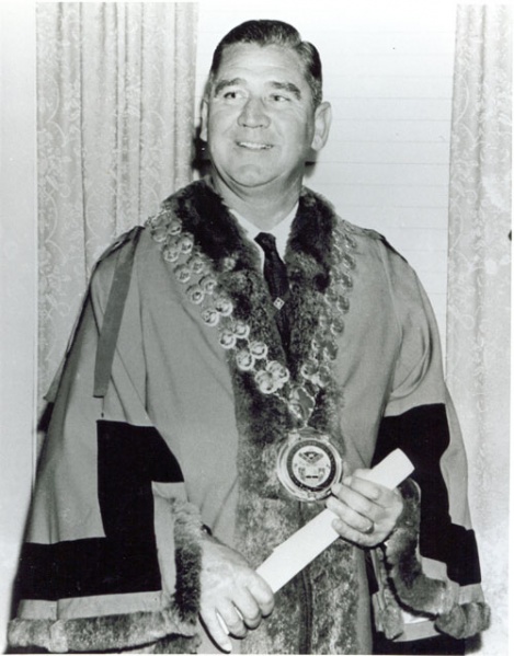 File:MACHIN-Gordon-Graham-(Mayor-1961).jpg